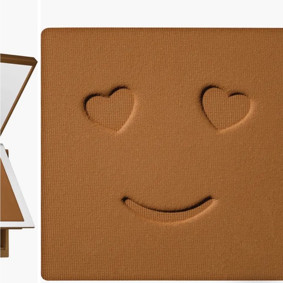 Hello Happy Velvet Powder Foundation 12 - Picture 8 of 8